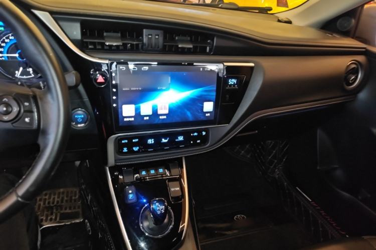 Used Toyota Corolla 2017 Revised Dual-Engine 1.8L E-CVT Elite Edition Center Console