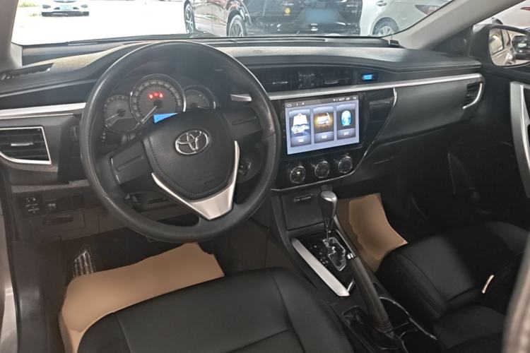 Used Toyota Corolla 2017 Revised Version 1.6L S-CVT GL Center Console