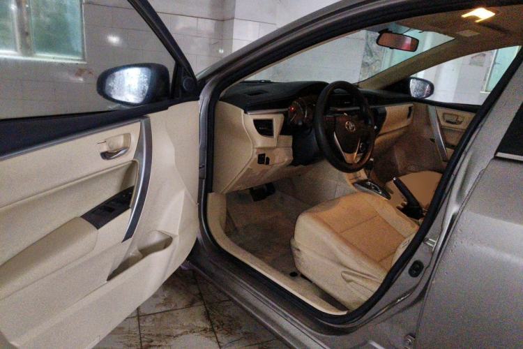 Used Toyota Corolla 2017 1.6L CVT GL Driver Seat