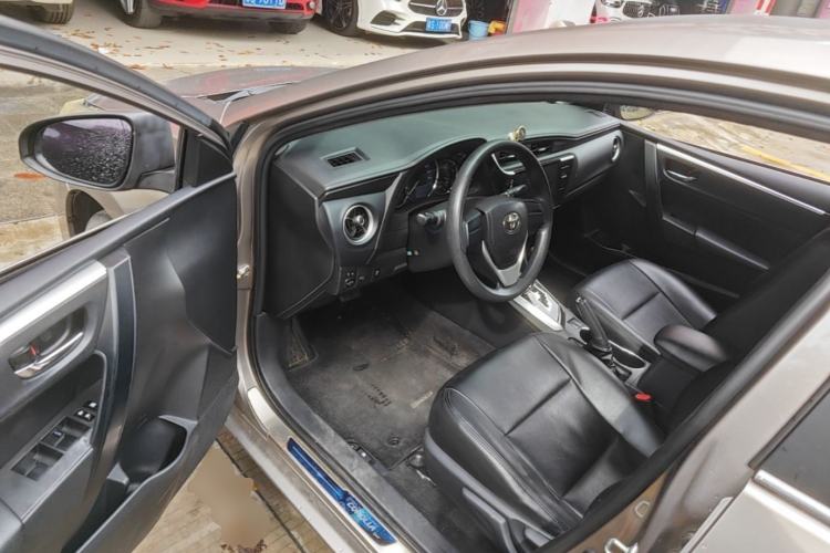 Used Toyota Corolla 2017 Revised Version 1.2T S-CVT GL Driver Seat