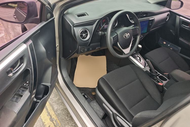 Used Toyota Corolla 2017 Revised Version 1.2T S-CVT GL Driver Seat