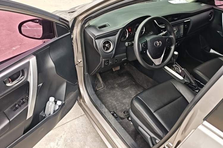 Used Toyota Corolla 2017 Revised Version 1.2T S-CVT GL-i Driver Seat