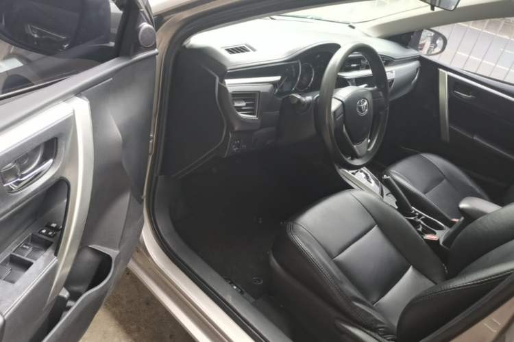 Used Toyota Corolla 2017 Revised Version 1.6L S-CVT GL Driver Seat