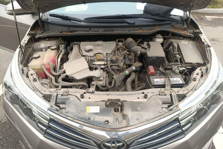 Used Toyota Corolla 2017 1.2T CVT GL-i Engine Bay