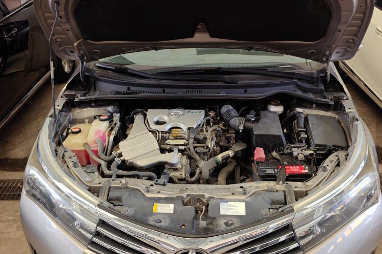 Used Toyota Corolla 2017 1.2T CVT GL Engine Bay