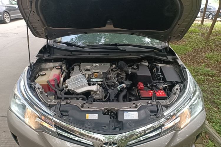 Used Toyota Corolla 2017 Revised Version 1.2T S-CVT GL-i Engine Bay