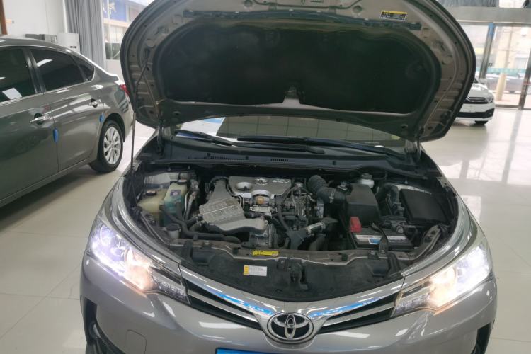 Used Toyota Corolla 2017 Revised Version 1.2T S-CVT GL Engine Bay