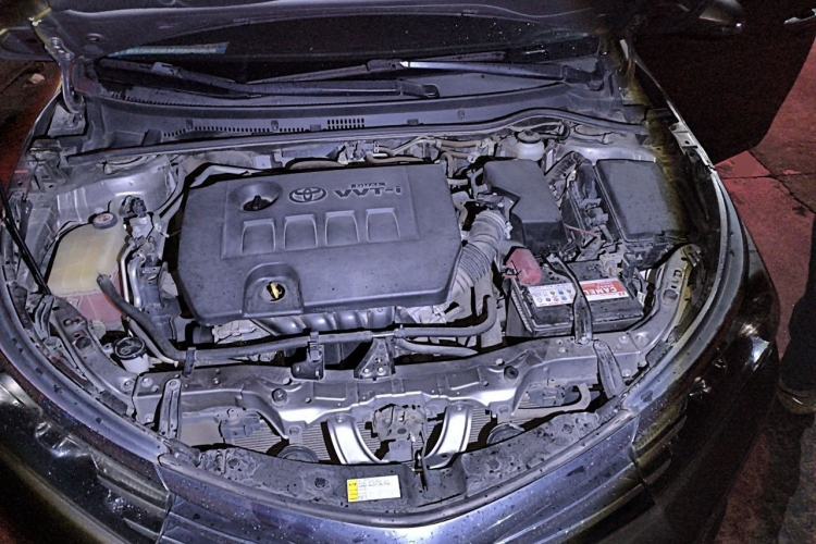 Used Toyota Corolla 2017 Revised Version 1.6L S-CVT GL Engine Bay