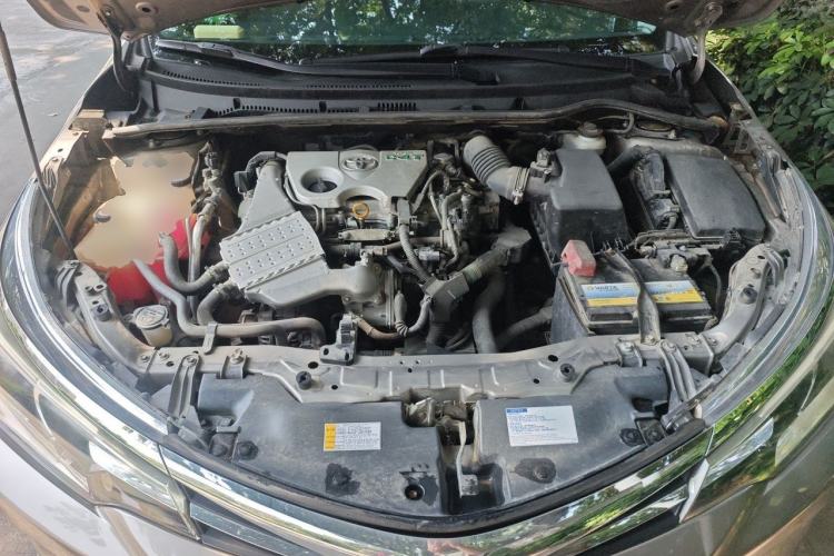 Used Toyota Corolla 2017 Revised Version 1.2T S-CVT GL Engine Bay