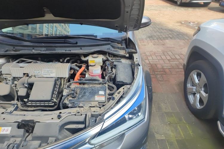 Used Toyota Corolla 2017 Revised Dual-Engine 1.8L E-CVT Elite Edition Engine Bay Left