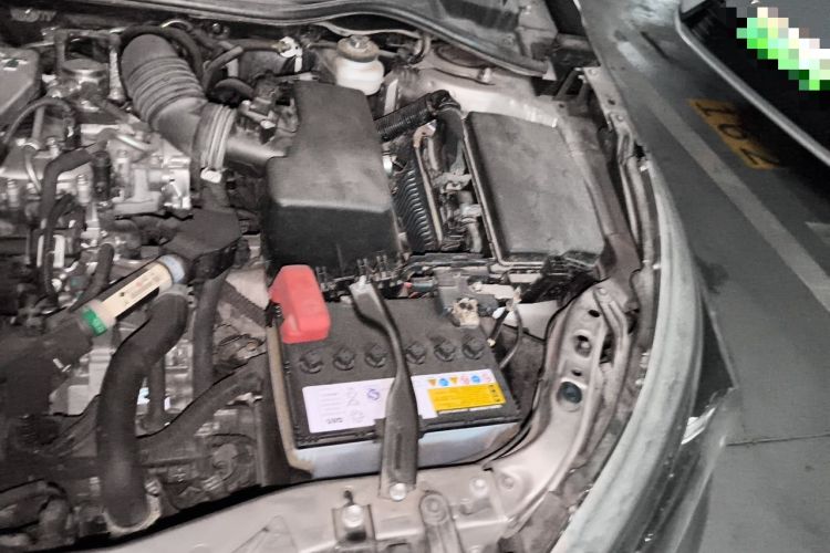Used Toyota Corolla 2017 1.2T CVT GL-i Leather Edition Engine Bay Left