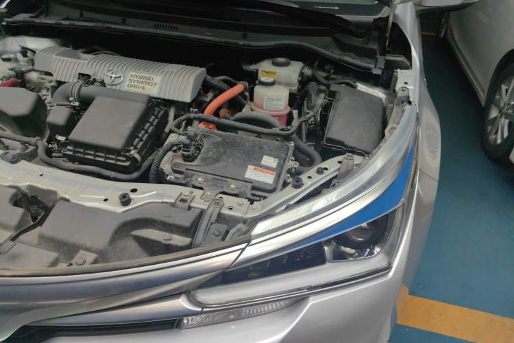 Used Toyota Corolla 2017 Revised Dual-Motor 1.8L E-CVT Pioneer Edition Engine Bay Left