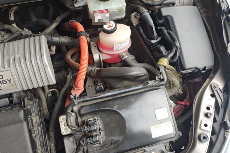 Used Toyota Corolla 2017 Revised Dual-Engine 1.8L E-CVT Leading Edition Engine Bay Left