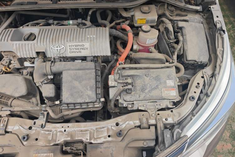 Used Toyota Corolla 2017 Revised Dual-Engine 1.8L E-CVT Elite Edition Engine Bay Left