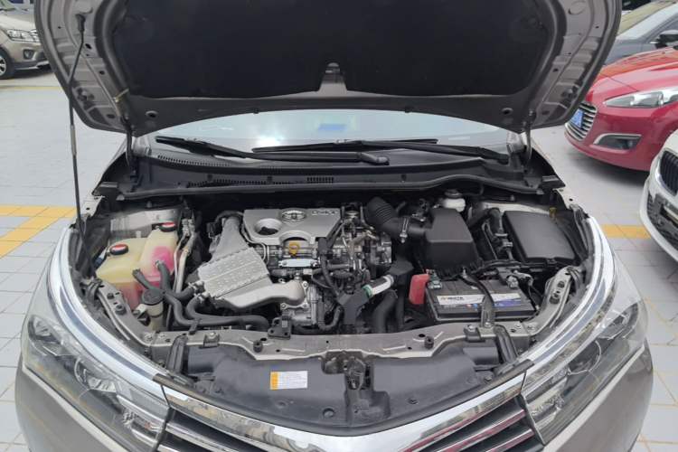 Used Toyota Corolla 2017 1.2T CVT GL Engine Bay