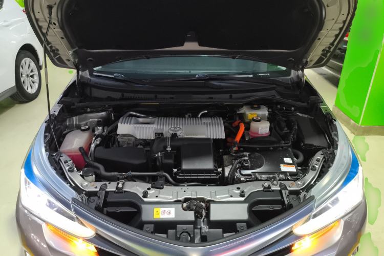 Used Toyota Corolla 2017 Revised Dual-Engine 1.8L E-CVT Leading Edition Engine Bay