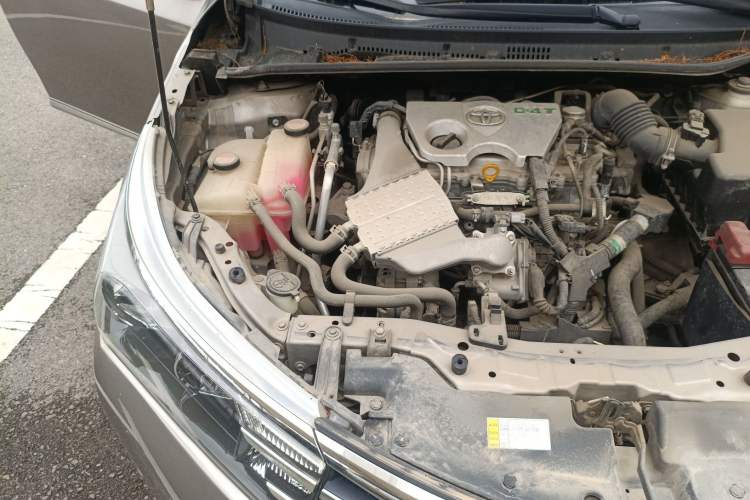 Used Toyota Corolla 2017 1.2T CVT GL-i Engine Bay Right