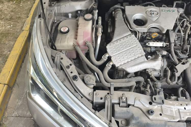 Used Toyota Corolla 2017 1.2T CVT GL Engine Bay Right