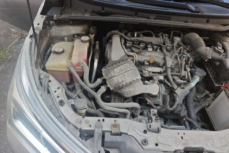 Used Toyota Corolla 2017 Revised Version 1.2T S-CVT GL Engine Bay Right