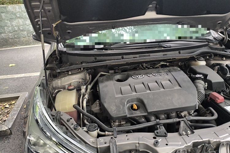 Used Toyota Corolla 2017 Revised Version 1.6L S-CVT GL Engine Bay Right