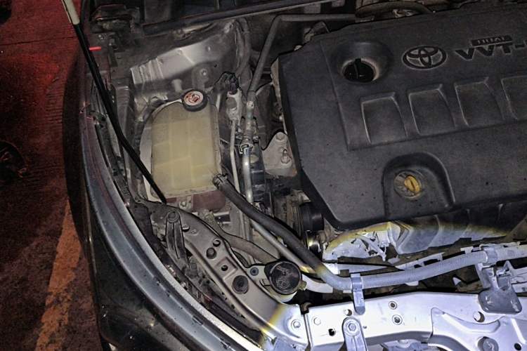 Used Toyota Corolla 2017 Revised Version 1.6L S-CVT GL Engine Bay Right