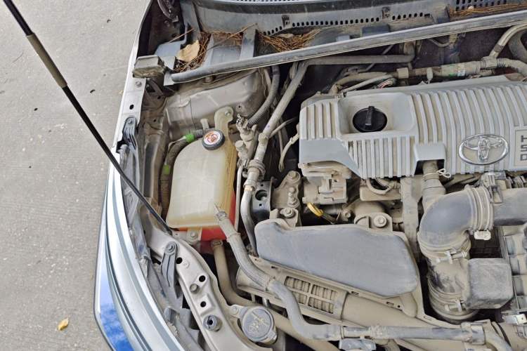 Used Toyota Corolla 2017 Revised Dual-Engine 1.8L E-CVT Leading Edition Engine Bay Right