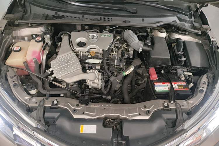 Used Toyota Corolla 2017 Revised Version 1.2T S-CVT GL Engine Bay