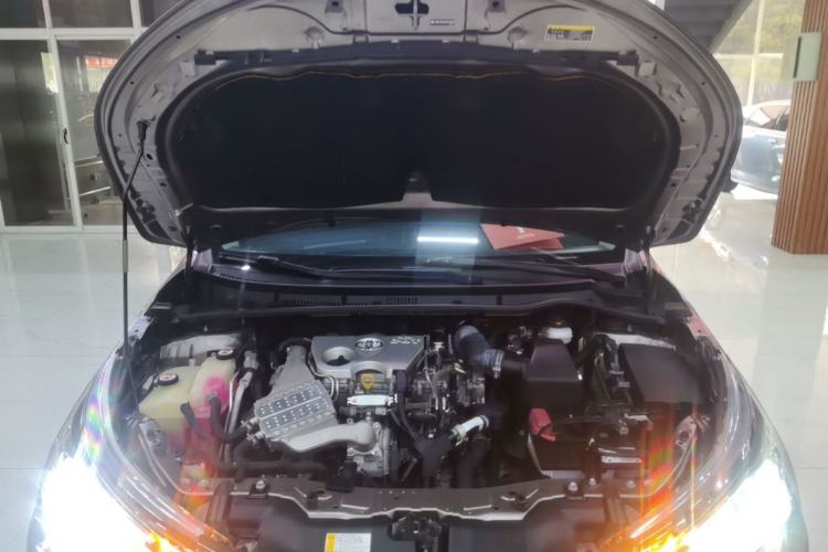 Used Toyota Corolla 2017 Revised Version 1.2T S-CVT GL-i Engine Bay