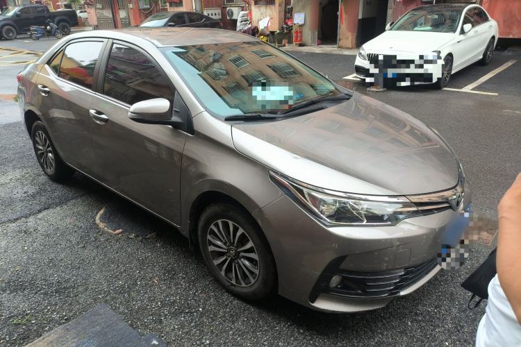 Used Toyota Corolla 2017 Revised Version 1.2T S-CVT GL Exterior 11