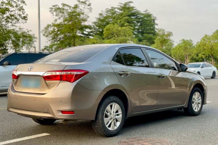 Used Toyota Corolla 2017 1.6L CVT GL Exterior 2