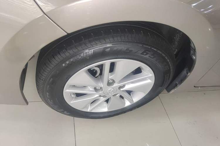 Used Toyota Corolla 2017 1.2T CVT GL Exterior 2