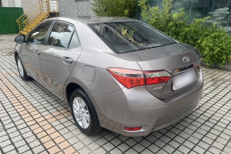 Used Toyota Corolla 2017 Revised Version 1.6L S-CVT GL Exterior 3
