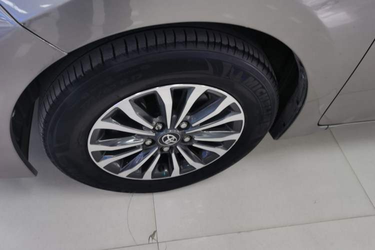Used Toyota Corolla 2017 Revised Version 1.2T S-CVT GL Exterior 4