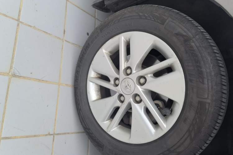 Used Toyota Corolla 2017 1.2T CVT GL Exterior 4