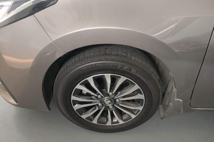 Used Toyota Corolla 2017 Revised Version 1.2T S-CVT GL Exterior 4