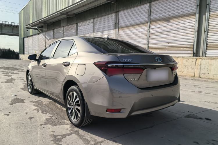Used Toyota Corolla 2017 Revised Dual-Engine 1.8L E-CVT Leading Edition Exterior 7
