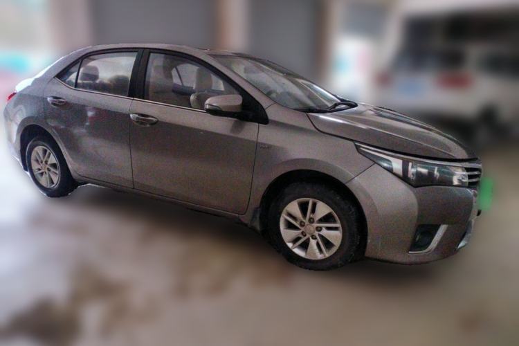 Used Toyota Corolla 2017 1.6L CVT GL Front Right 45 Deg