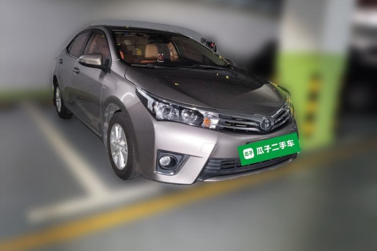 Used Toyota Corolla 2017 1.6L CVT GL Front Right 45 Deg