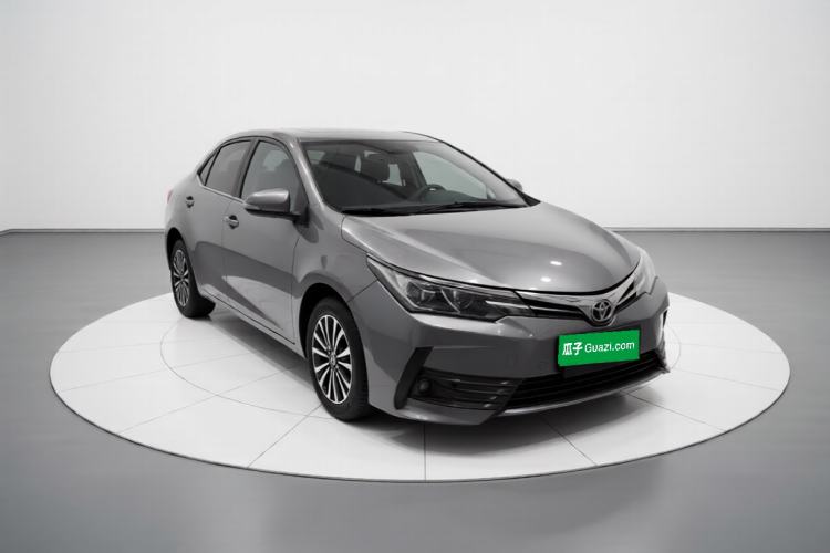 Used Toyota Corolla 2017 Revised Version 1.2T S-CVT GL Front Right 45 Deg