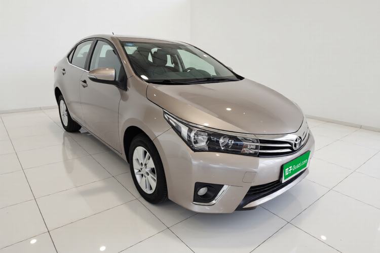 Used Toyota Corolla 2017 1.6L CVT GL Front Right 45 Deg
