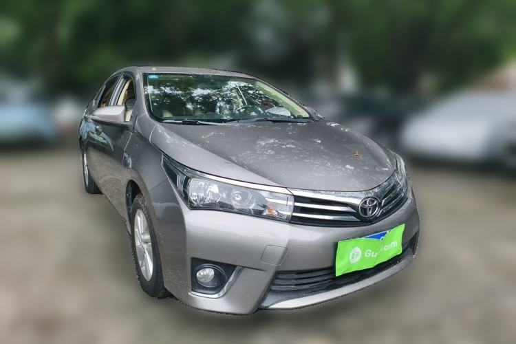 Used Toyota Corolla 2017 1.6L CVT GL Front Right 45 Deg