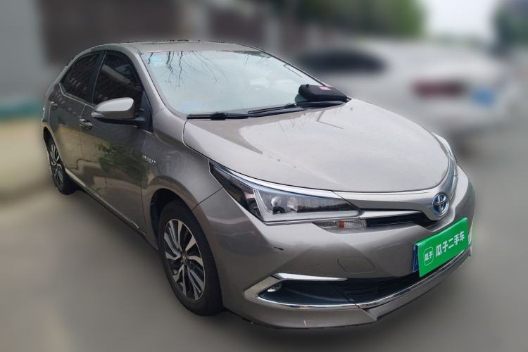 Used Toyota Corolla 2017 Revised Dual-Engine 1.8L E-CVT Elite Edition Front Right 45 Deg