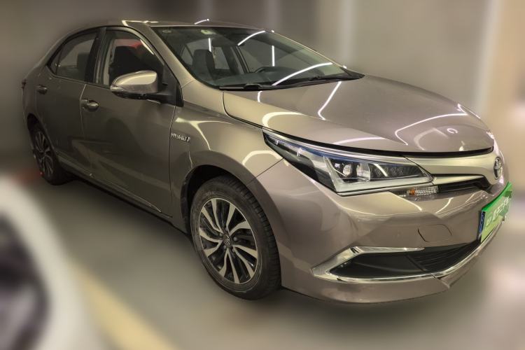 Used Toyota Corolla 2017 Revised Dual-Engine 1.8L E-CVT Elite Edition Front Right 45 Deg