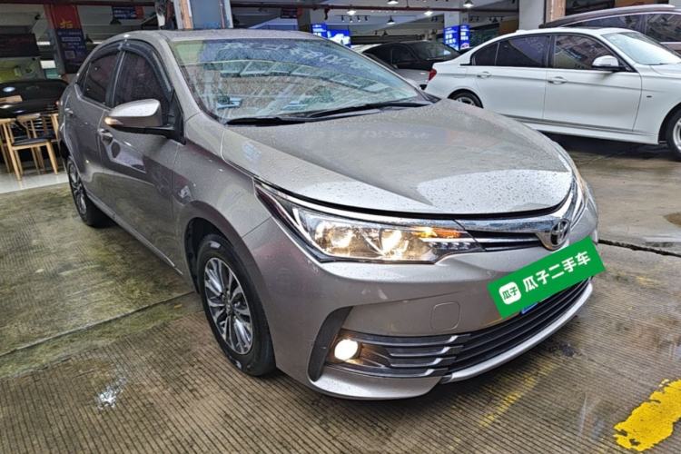 Used Toyota Corolla 2017 Revised Version 1.2T S-CVT GL-i Front Right 45 Deg