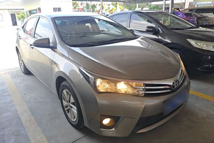 Used Toyota Corolla 2017 Revised Version 1.6L S-CVT GL Front Right 45 Deg