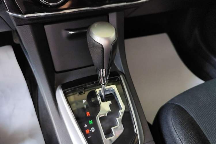 Used Toyota Corolla 2017 1.6L CVT GL Gear Lever