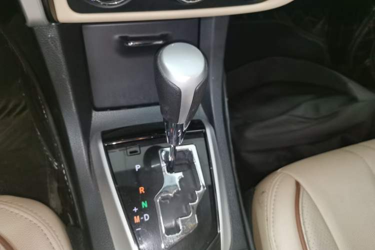 Used Toyota Corolla 2017 Revised Version 1.2T S-CVT GL Gear Lever
