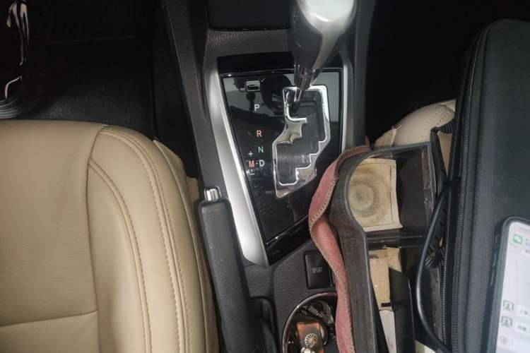 Used Toyota Corolla 2017 Revised Version 1.2T S-CVT GL Gear Lever