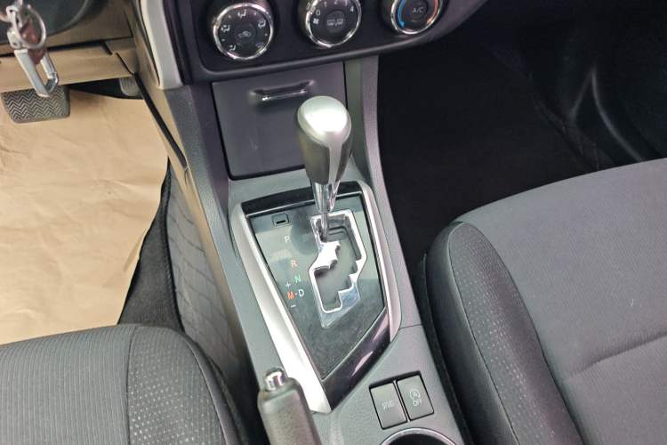 Used Toyota Corolla 2017 Revised Version 1.2T S-CVT GL Gear Lever