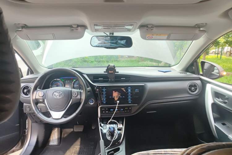 Used Toyota Corolla 2017 Revised Dual-Engine 1.8L E-CVT Elite Edition Headliner
